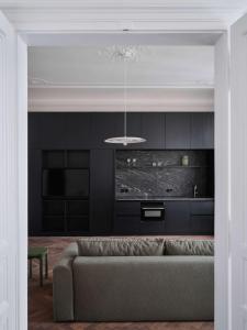 High-End Apartments with AC & Paid Parking by EasyBNB Premium