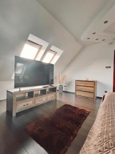 CastleSide Loft Apartman