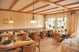 Wein & Gästehaus Rosenlay