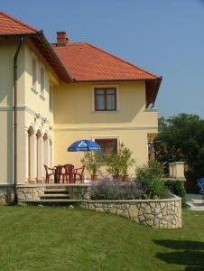 Bruckner Villa Apartman