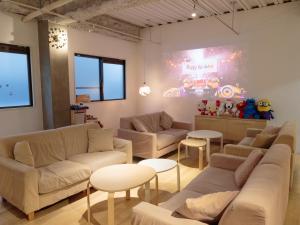 Shared lounge/TV area