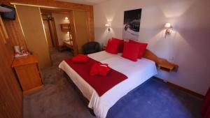 Family Room (2 Adults + 2 Children) room in Bel'alpe