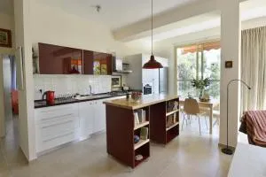 Ziv Apartments - Malkei Israel 6 A - Qiryat Meʼir