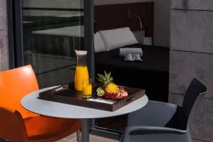 TaCH Madrid Airport - Madrid