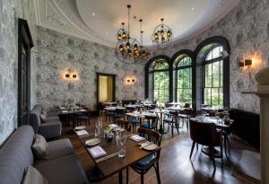 The Churchill Hotel