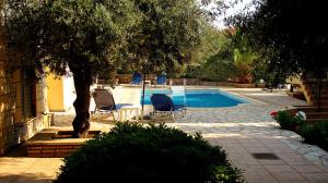 Finikes Apartments Messinia Greece