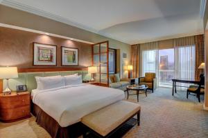 Penthouse Suite with Strip View at The Signature At MGM Grand