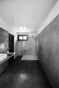 Arty Provence, vue, calme et piscine chauffée dans les Alpilles proche St-Rémy-de-Provence