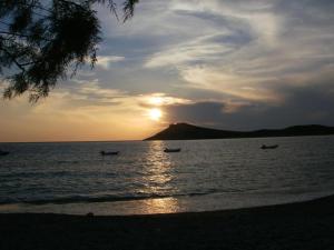 Two space romantic Honeymoon with amazing seaview at Melina's sunset Kalymnos Greece