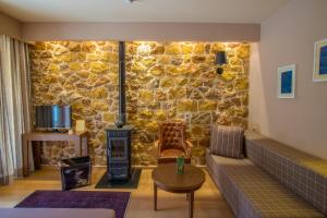 Orizontes Tzoumerkon Hotel Resort