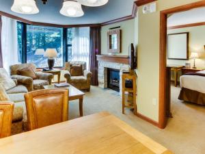 Resort at Squaw Creek 521