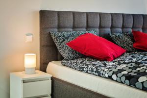 Good Time Apartments Bóżnicza 1 & Małe Garbary 8 - Centrum Poznania, 2 min od Starego Rynku