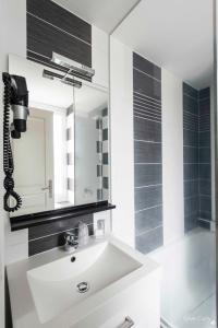 Hotels Un Hotel sur le Port : photos des chambres