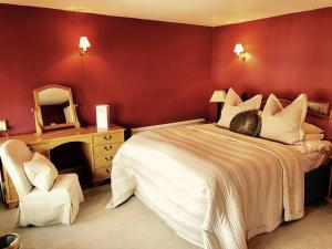 Double Room with Shared Shower Room room in The Star And Eagle Hotel