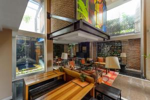 Silom Convent Garden