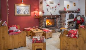 Hotels Logis Hotel Le Vetine : photos des chambres