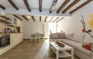 Apartment Nena- apartman sa posebnim ulazom u prizemlju, terasom i zelenom okućnicom - Rakotule