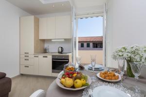 Central Boutique Apartments with balconies, in walking distance to the sea