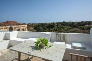 Guest House Pitsinades Kythira Greece