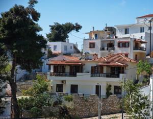 Pefka Apartments Alonissos Greece