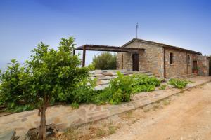 Pyrgos Traditional Village Ikaria Greece