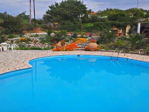 Angela Apartments Pool Gardens and Sea Views