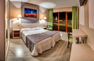 Double Room with View room in Hotel Spa Rio Ucero