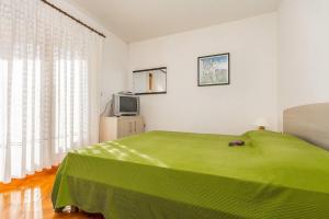 Apartments Valbandon