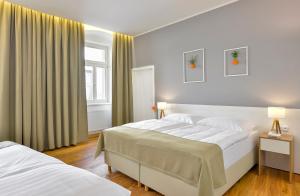 Superior Double or Twin Room room in Hotel Garden Court
