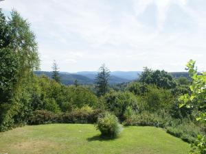 Chalets Cozy Chalet with Breathtaking Views in Hommert : photos des chambres