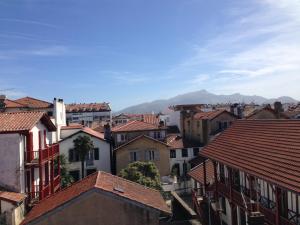 Appartements Appt 5pers Centre St Jean de Luz - Calme - Grande Plage a 2mn - Balcon : photos des chambres