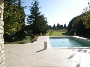 Maisons de vacances Modern Holiday Home in Le Thor with a Pool : photos des chambres