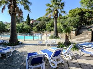 Holiday Home in Bormes-les-Mimosas with Pool