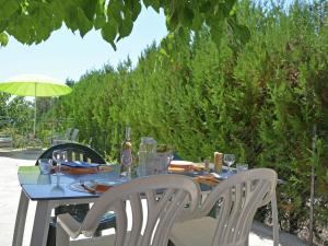 Maisons de vacances Beautiful holiday house with airco and private pool near Uz s : photos des chambres