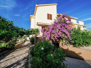 Lovely Apartment in Biograd na Moru with Balcony