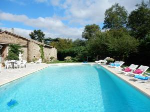 Maisons de vacances Nice holiday home with private swimming pool near Valence : photos des chambres