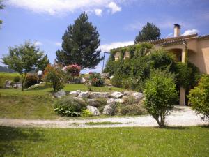 Maisons de vacances Great detached house near Die 8 km with magnificent view and beautiful garden : photos des chambres