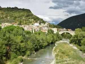 Villas Beautiful Villa in Nyons with Swimming Pool : photos des chambres