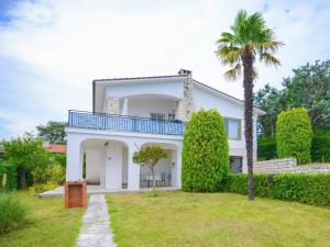 Boutique Villa in Villaggio Taunus with Garden