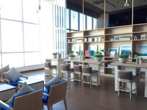 Baan Kieng Fah Hua-Hin by Montri C.