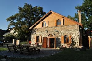 Cifrapince és Vendégház