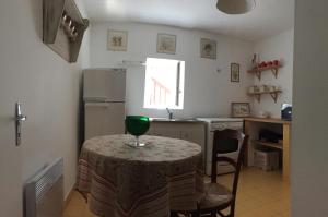 B&B / Chambres d'hotes Le Chateau d'Asnieres en Bessin : photos des chambres