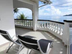 The Drake Seaside Apartment