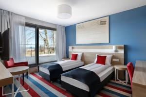 Superior Family Room with Sea View room in Hotel Skipper
