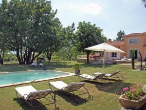 Villas Detached villa with enclosed beautiful garden and private pool 1km from C reste : photos des chambres