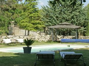 Villas Detached villa with enclosed beautiful garden and private pool 1km from C reste : photos des chambres