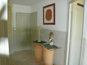 Villas Detached villa with enclosed beautiful garden and private pool 1km from C reste : photos des chambres