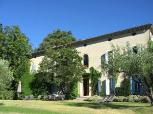 Maisons de vacances Superb mansion with private pool in Vaison la Romaine : photos des chambres