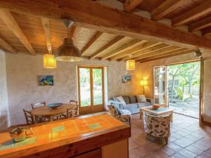 Maisons de vacances Lovely house in Ardeche of ecological materials with private swimming pool : photos des chambres