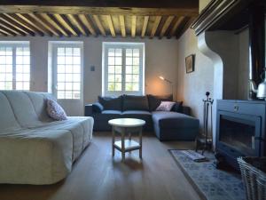 Beautiful Holiday Home with Sauna in Montigny-en-Morvan